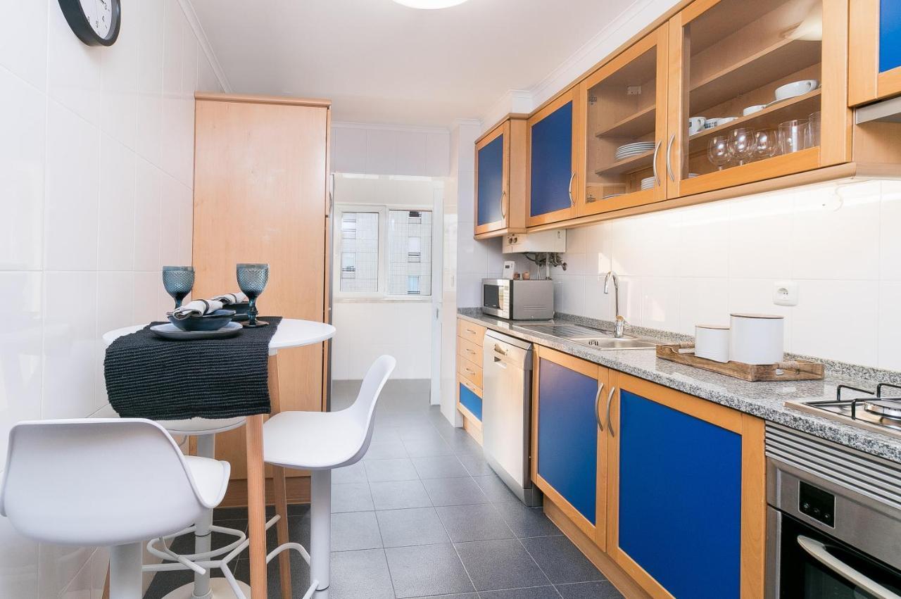 Premium Flat In Upscale Area, Balcony, Parking Appartement Lissabon Buitenkant foto